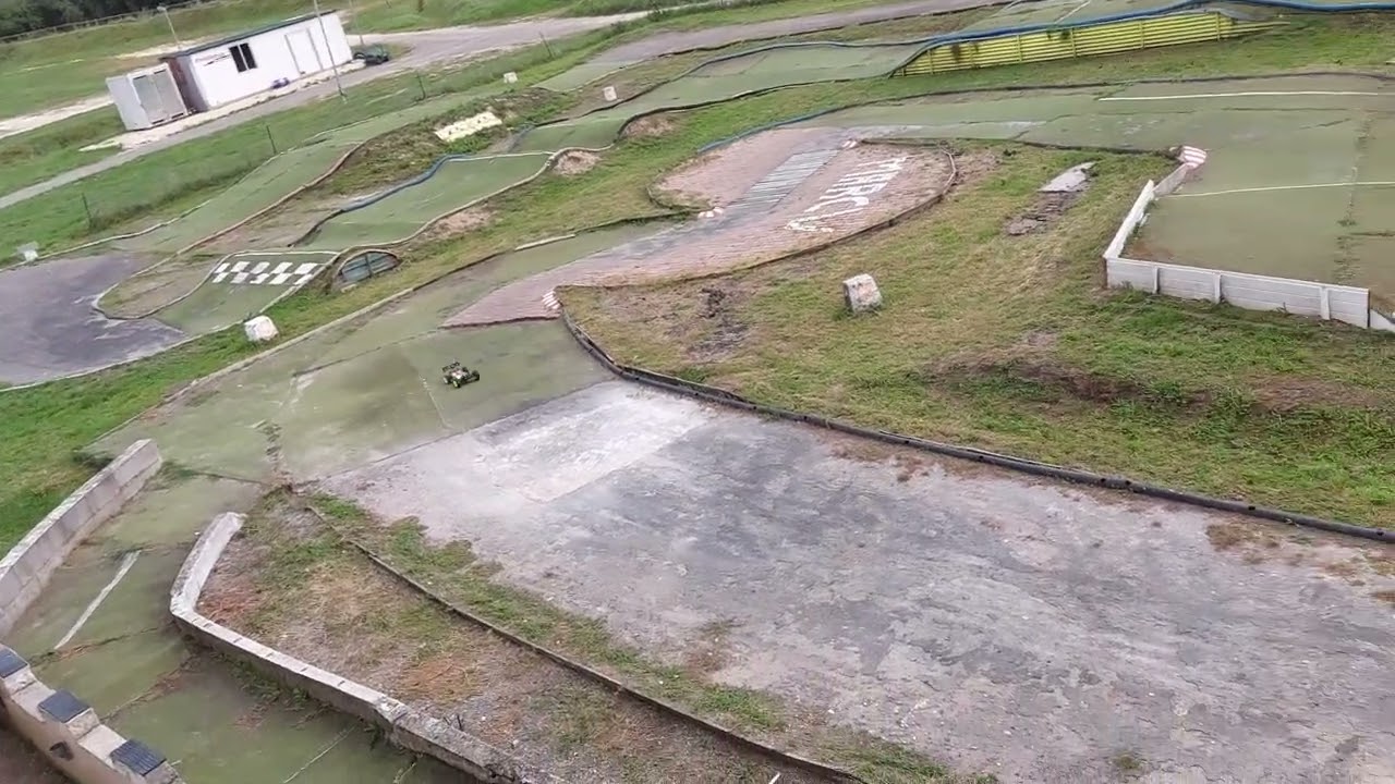 Essai Serpent cobra 811 be sur piste TT 1/8 club MARCV