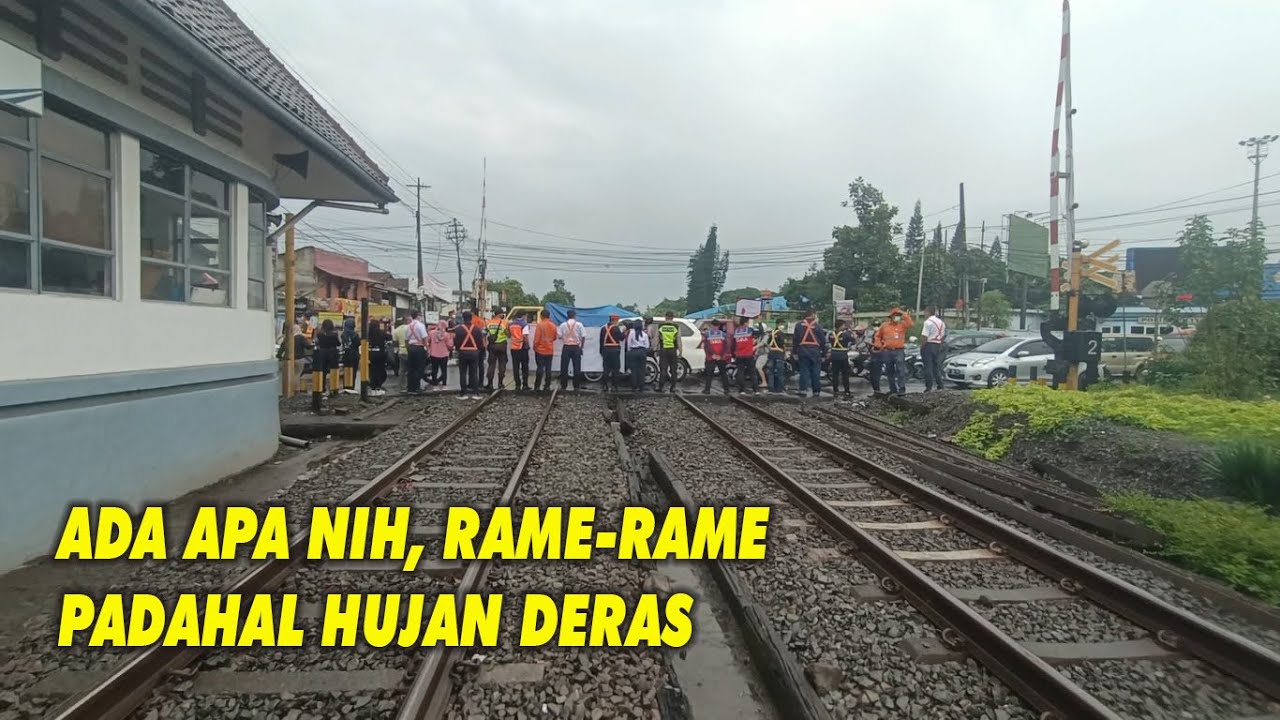 HUJAN-HUJAN RAMAI PEJABAT DAN PETUGAS, APA YANG TERJADI ???