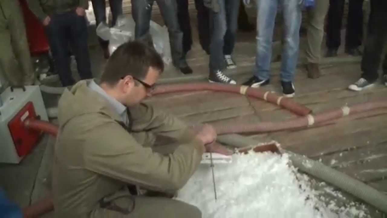 Maszyny do docieplania wełną mineralną - szkolenie X-Floc i Knauf