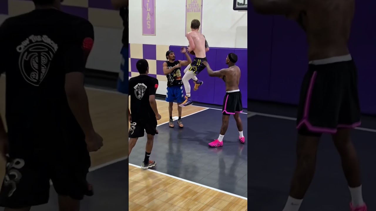 Ja really makes the 360 layup look effortless 😨