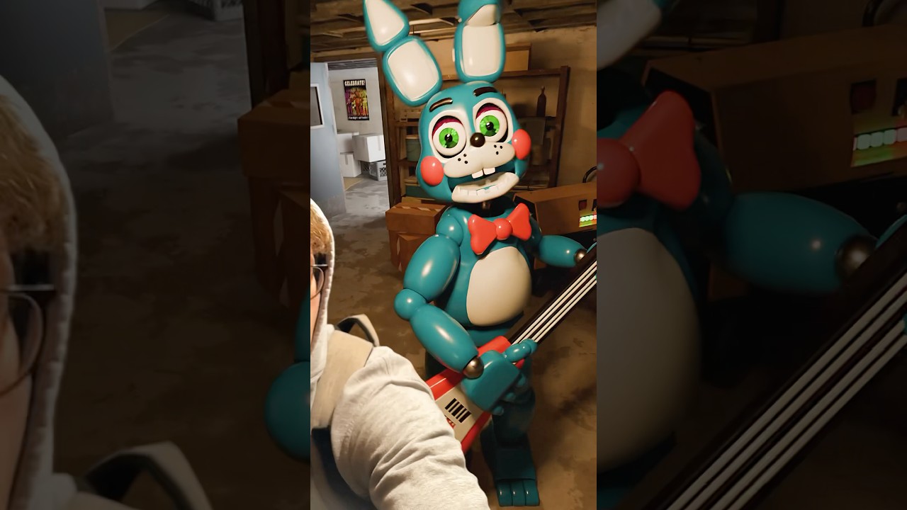 FNAF 2 behind the scenes 🫣