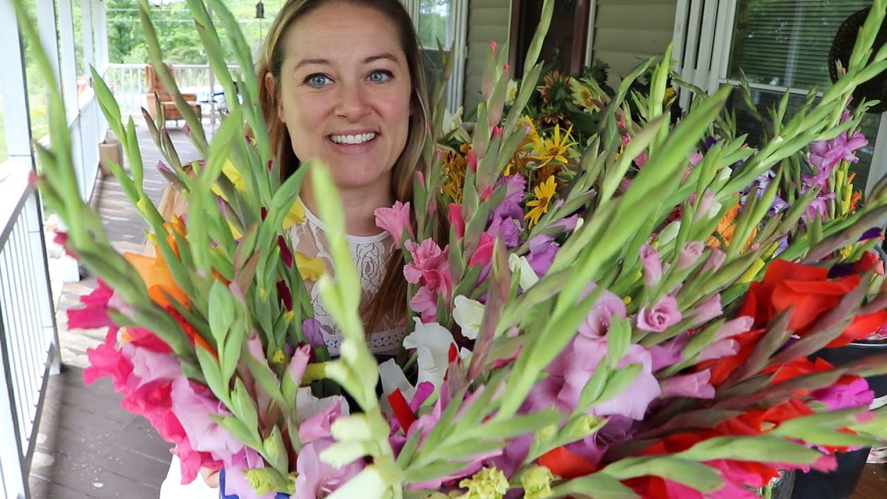 Making My Weekly Bouquet Orders on the Porch : Dirty Lilies