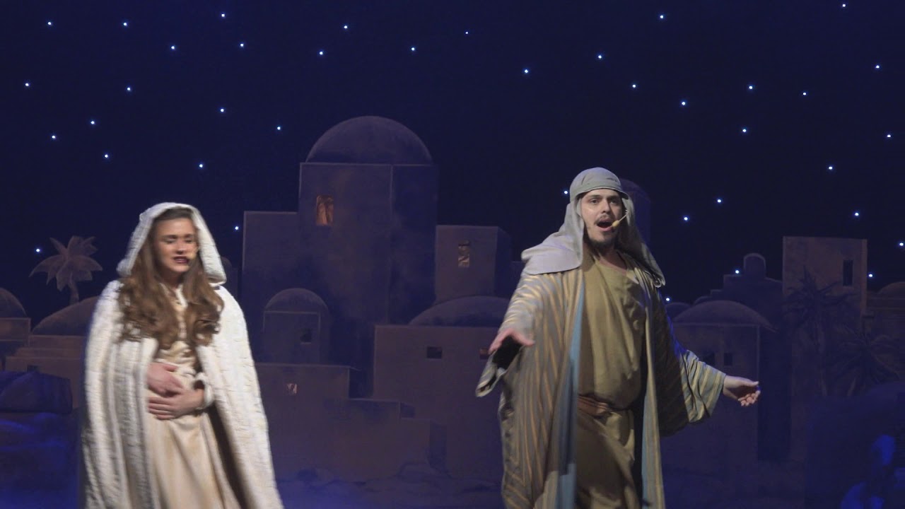 Six Flags Fiesta Texas The Majesty of Christmas 2019