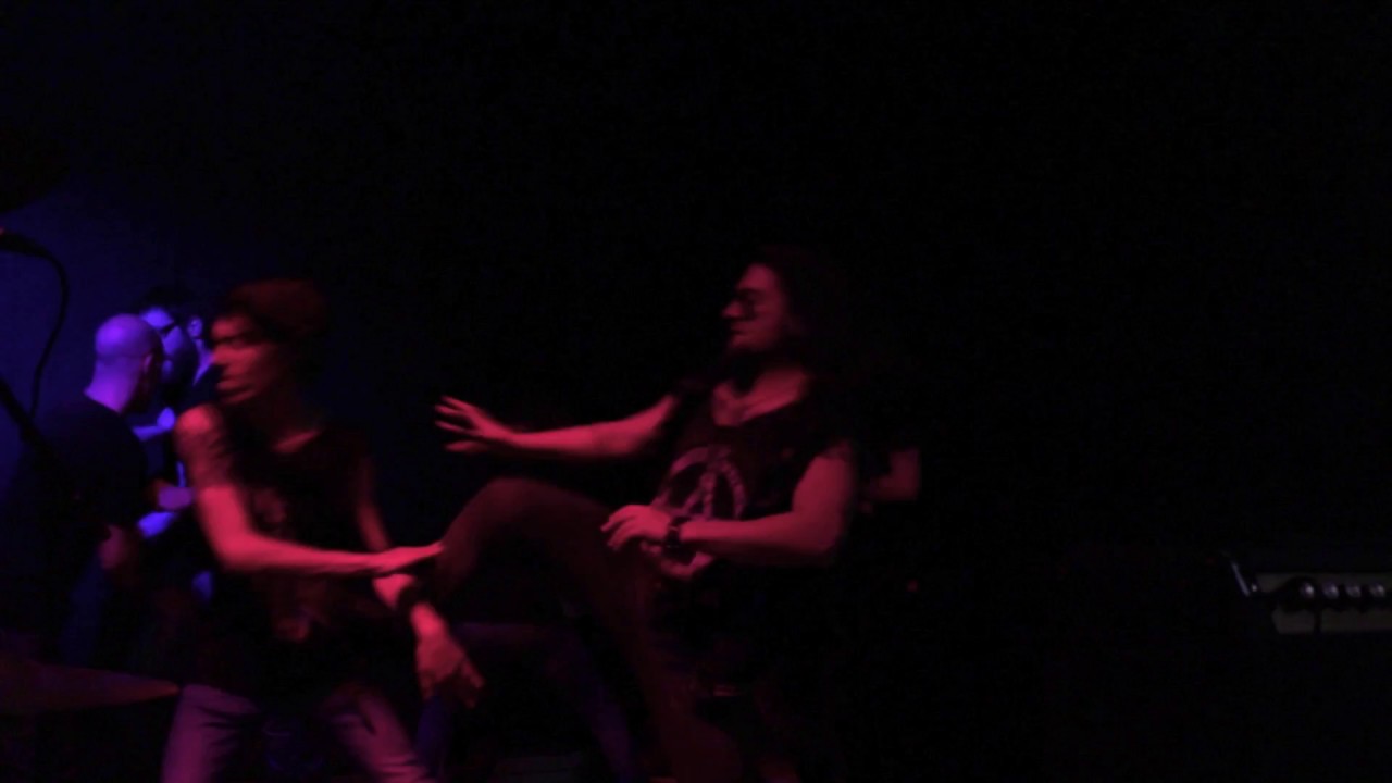 Adelanto I&acute;m not your shadow - Never Answered