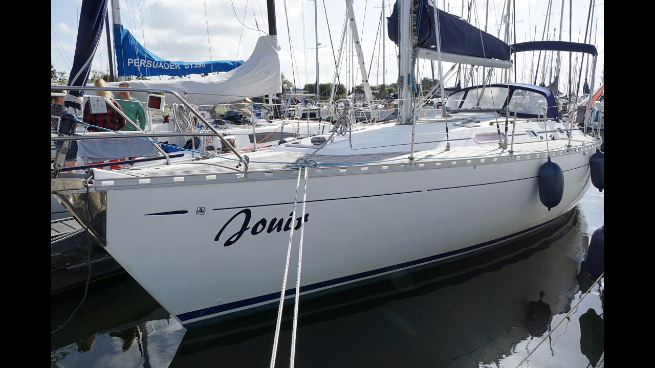 White Whale Yachtbrokers Willemstad, Dufour 38 Classic (3-Cabin) -  2003,