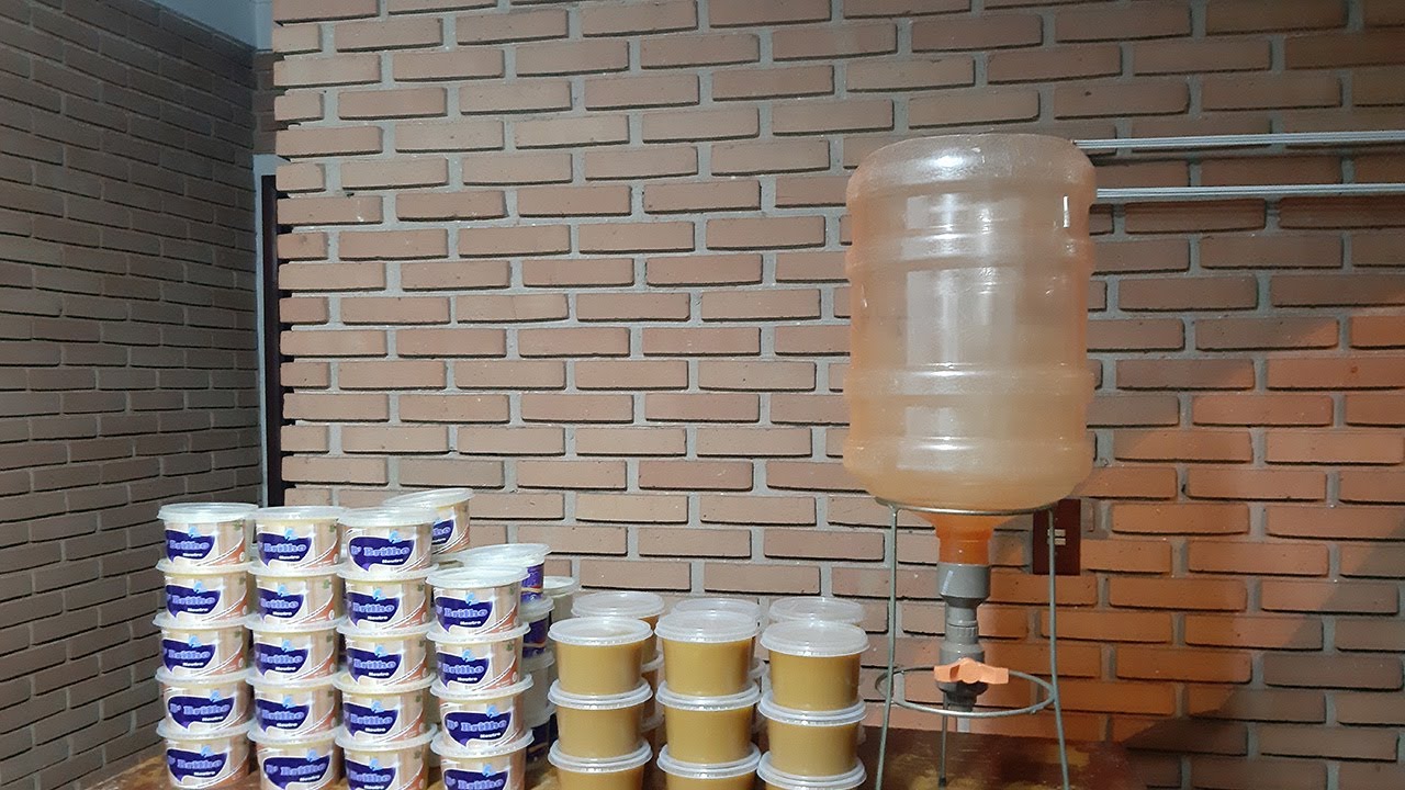 SABÃO CASEIRO EM PASTA PARA DA BRILHO EM PANELAS