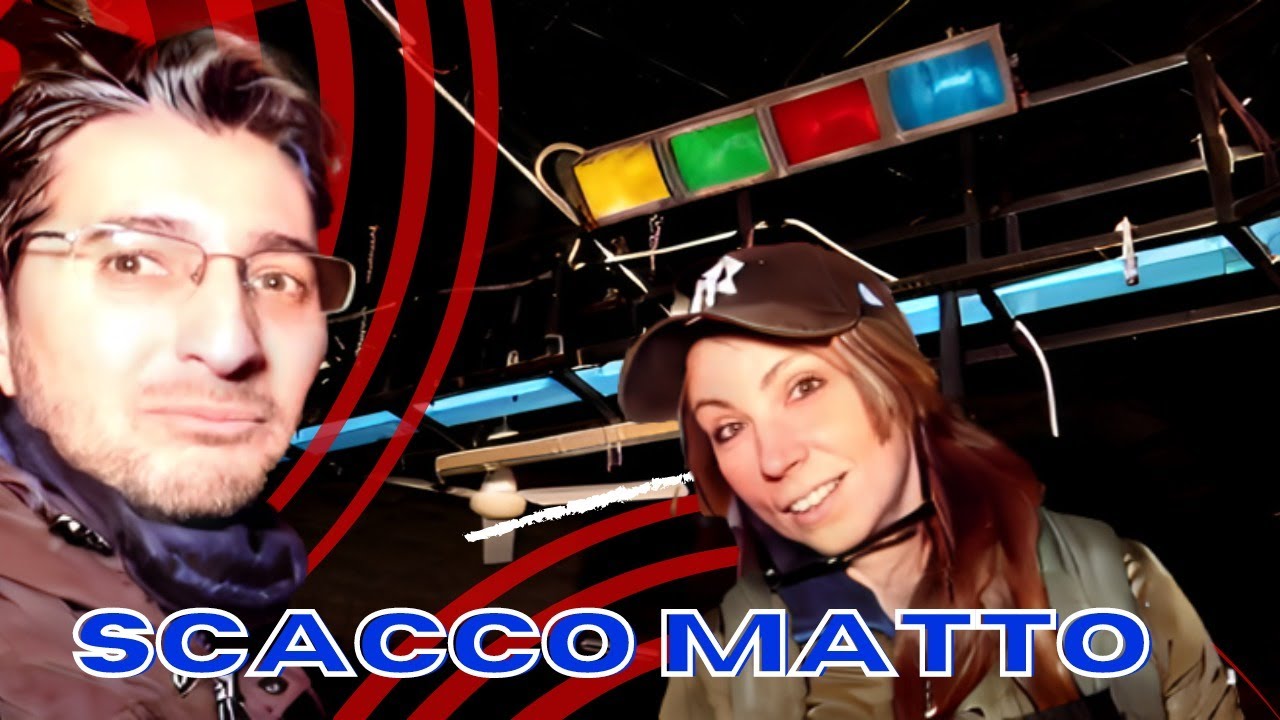 Discoteca abbandonata - luci e impianto audio sono qui dagli anni 90!
