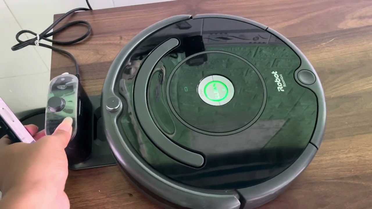 robot hút bụi nhật irobot 671 giá 1.3 liên hệ 0917457101(hoặczalo) để mua 