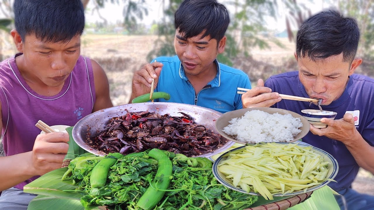 Mắm Ba Kh&iacute;a Trộn Kiểu N&agrave;y Si&ecirc;u Ngon Đậm Chất S&ocirc;ng Nước Miền T&acirc;y ● T&igrave;nh Qu&ecirc; Vlog