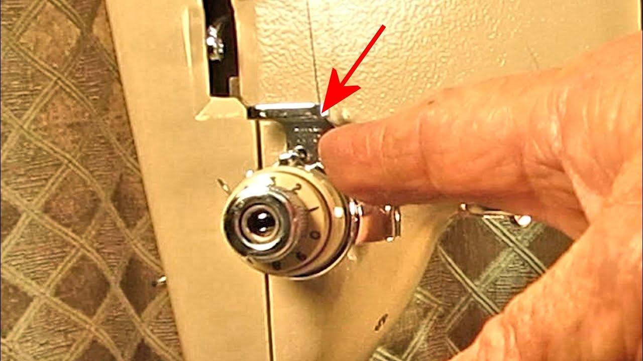 The Correct way to Wind a Bobbin on a Singer Model 457 Sewing Machine