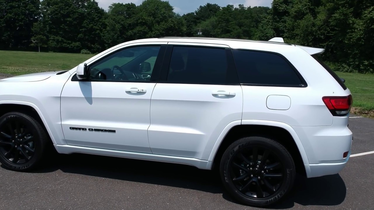 Обзор Jeep Grand Cherokee Altitude 4x4 2018 года