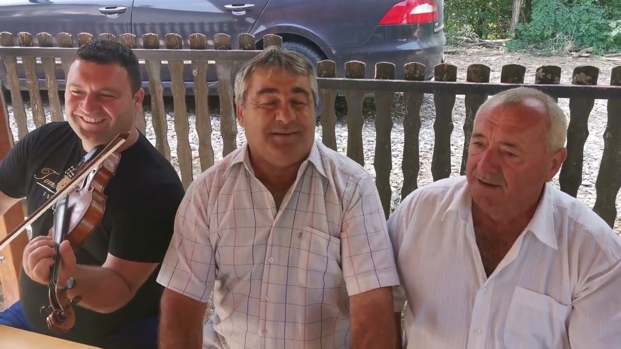 Staro društvo u Tolisi - Glas Vučijaka i Trebavske lole (Official live Video)