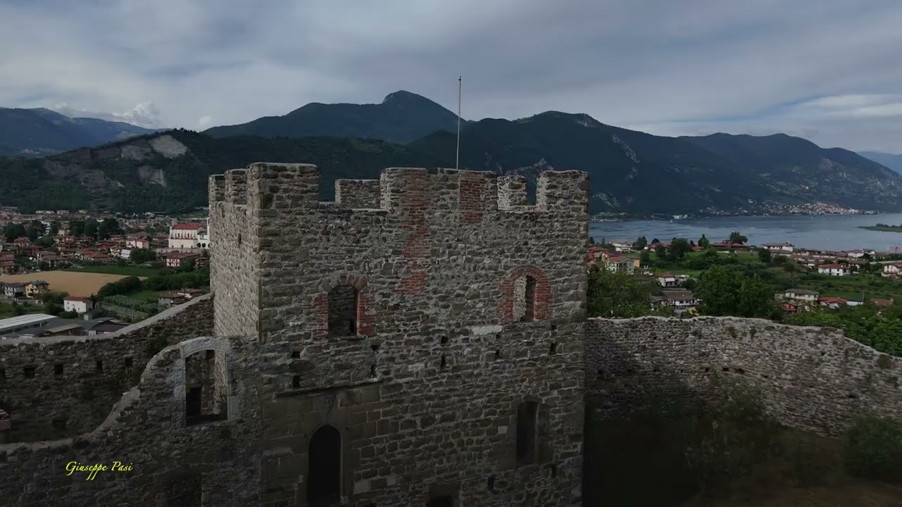 CASTELLO LANTIERI a PARATICO - (Ruderi)