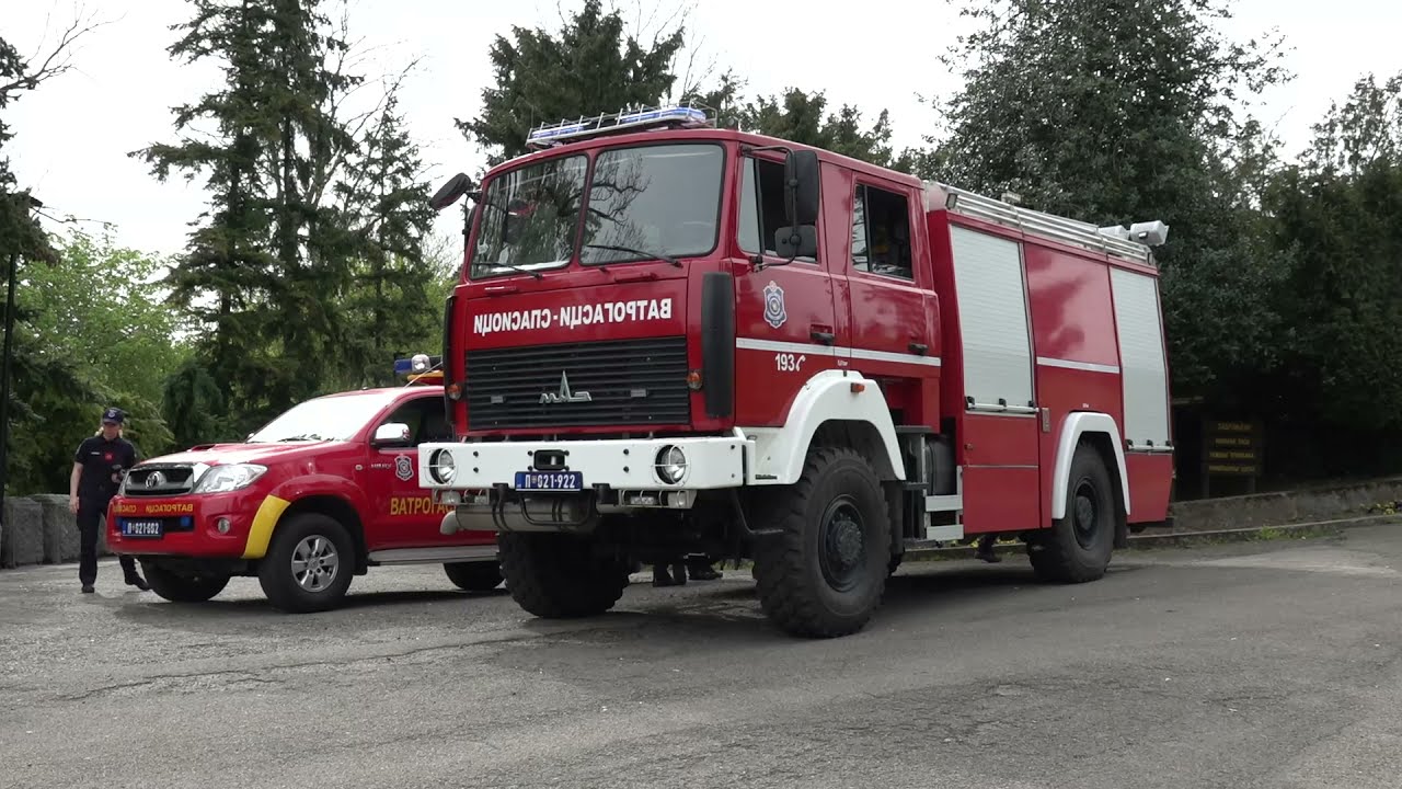 Obilazak pripadnika vatrogasno-spasilačkih jedinica koje brinu o sigurnosti i bezbednosti građana