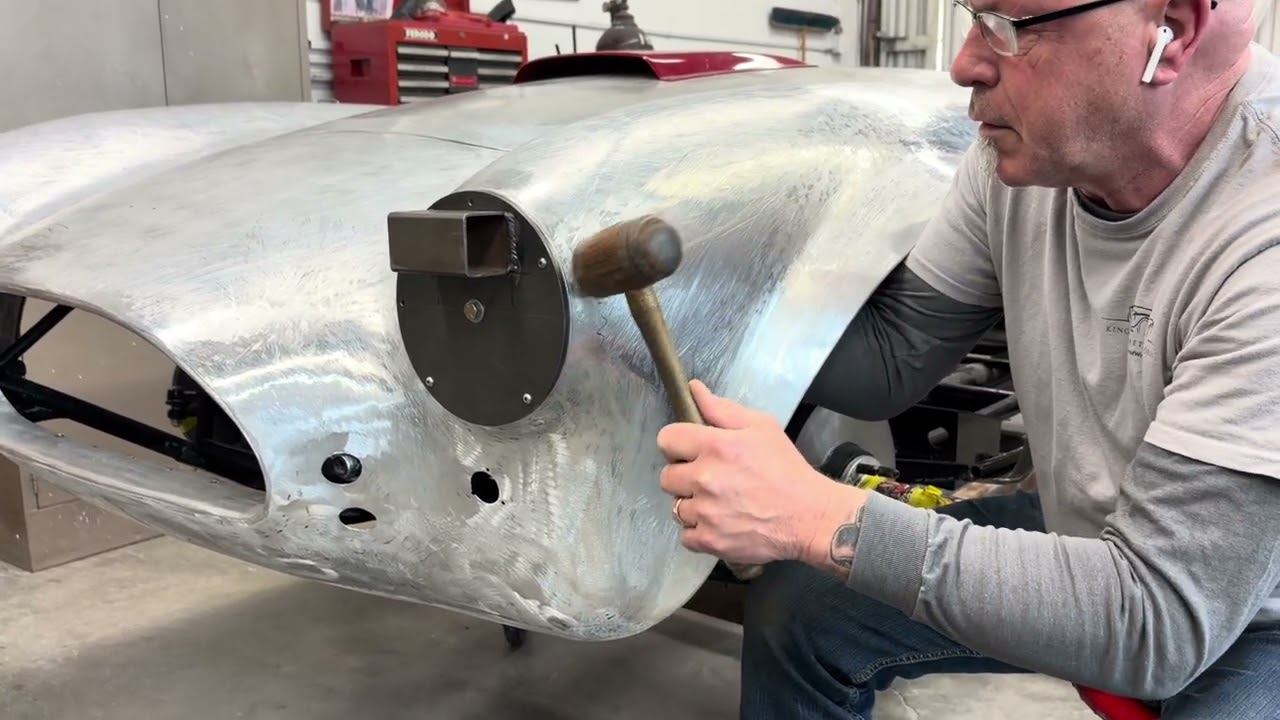 Kingdom Metal Works, третий день работы над моделью 289 Cobra.