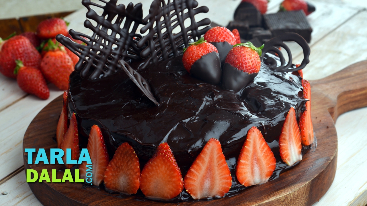 Chocolate Truffle Cake, Eggless Chocolate Dessert Recipe by Tarla Dalal