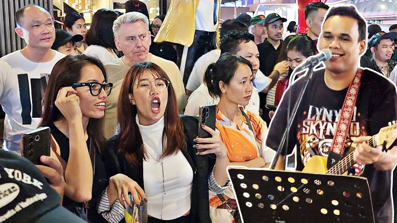 Pelancong China terkejut | Bila dengar Bob menyanyi lagu yang tak asing bagi mereka