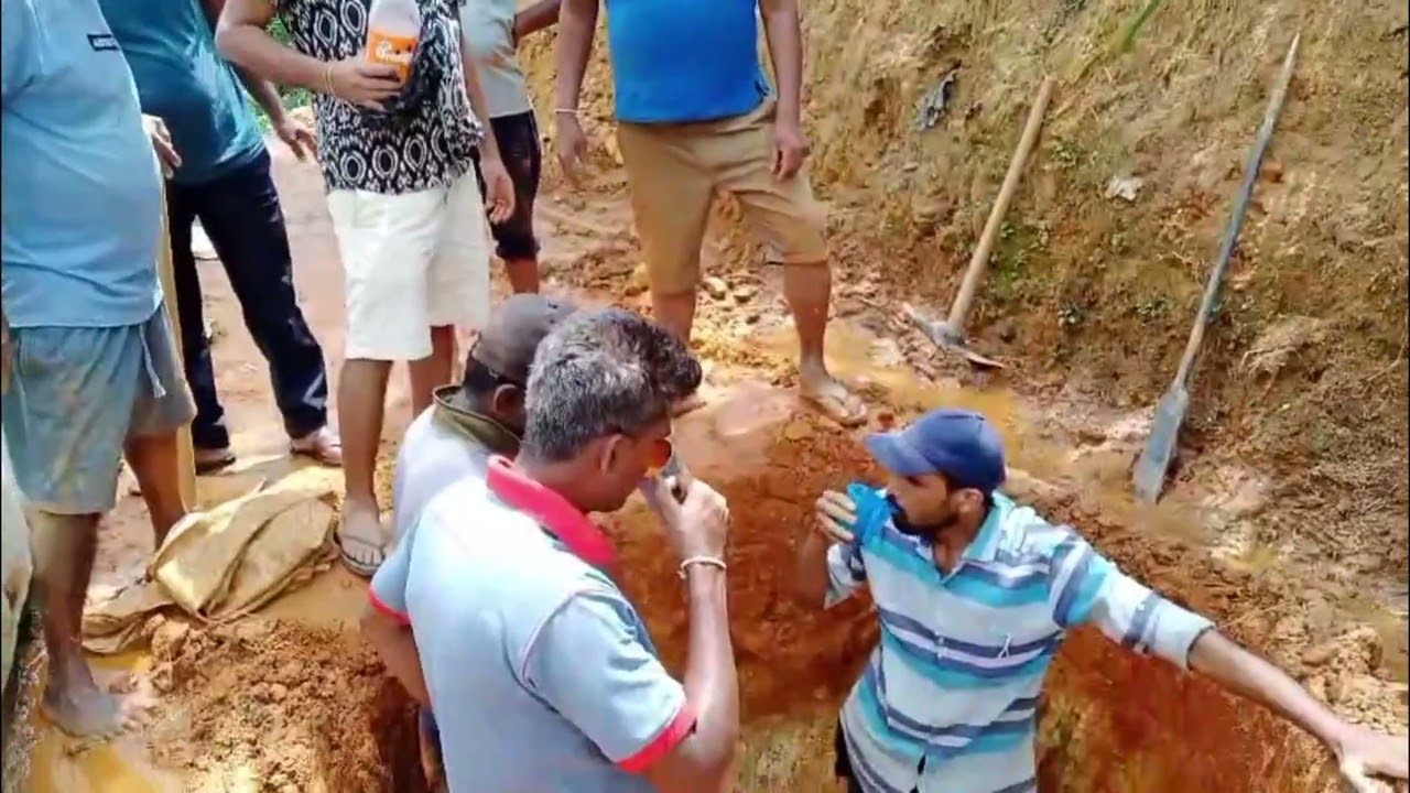 වැලිමඩ ඇල්ලගම දෙතිස්ඵල බෝධිය වෙනුවෙන්,පැන් මතු උණු දුර්ලභ අවස්ථාව.