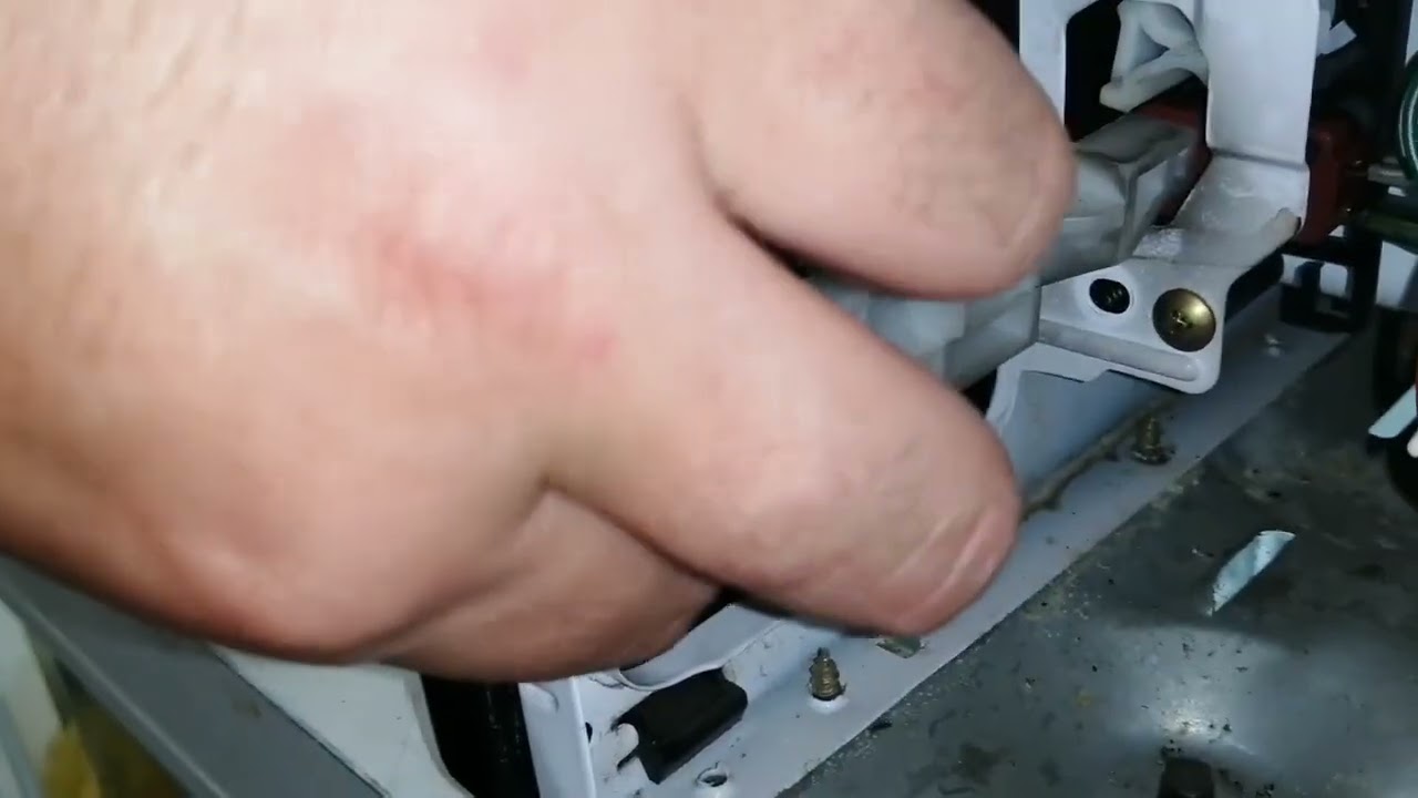 Microwave Door Stuck and Heats Intermittently - Repair