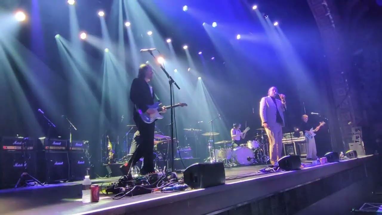 Reverend and the Makers - Heavyweight Champion of the World (live @ The Forum, Melbourne April 2025)