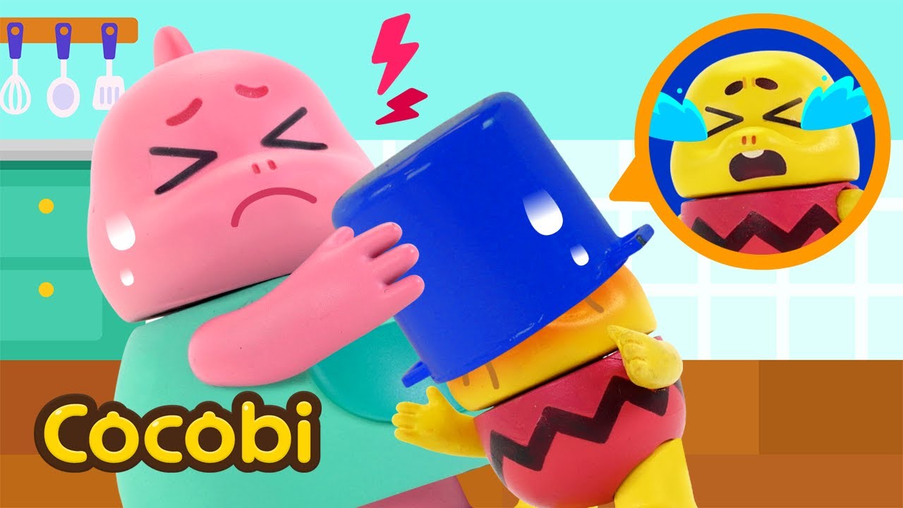 ¡Socorro! La olla no sale de mi cabeza😵💦 | Canción De Tips Seguros Para Niños | Kids Songs | Cocobi