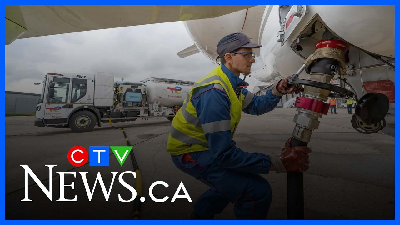 По словам эксперта по авиации, в некоторых регионах мира авиационное топливо начнет заканчиваться...