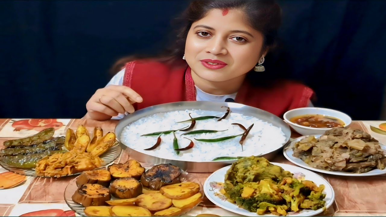 BIGBITES eating গোটা সিদ্ধো,পান্তাভাত ,বেগুন ভাজা,কড়াইশুটি দিয়ে বাঁধাকপি,ব্রোকলি ভাজা টোপাকুলের চাট