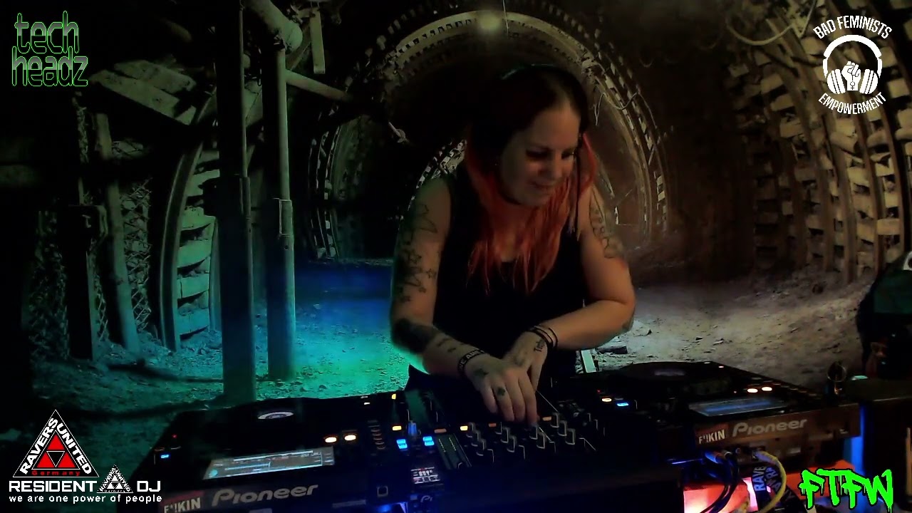 LadydeluxXxe ❌ 100% HARDTECHNO  ❌  New Tracks Stream