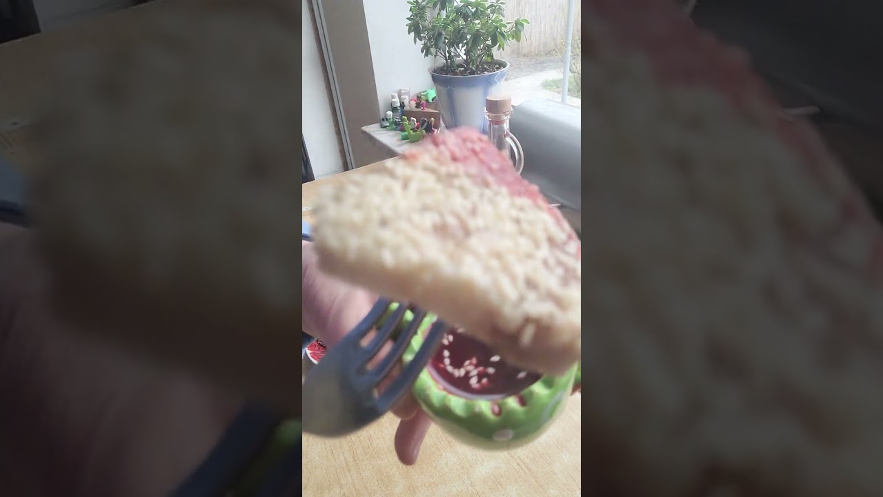 Як потрібно їсти сало. @sonyashniki #cooking #vlog