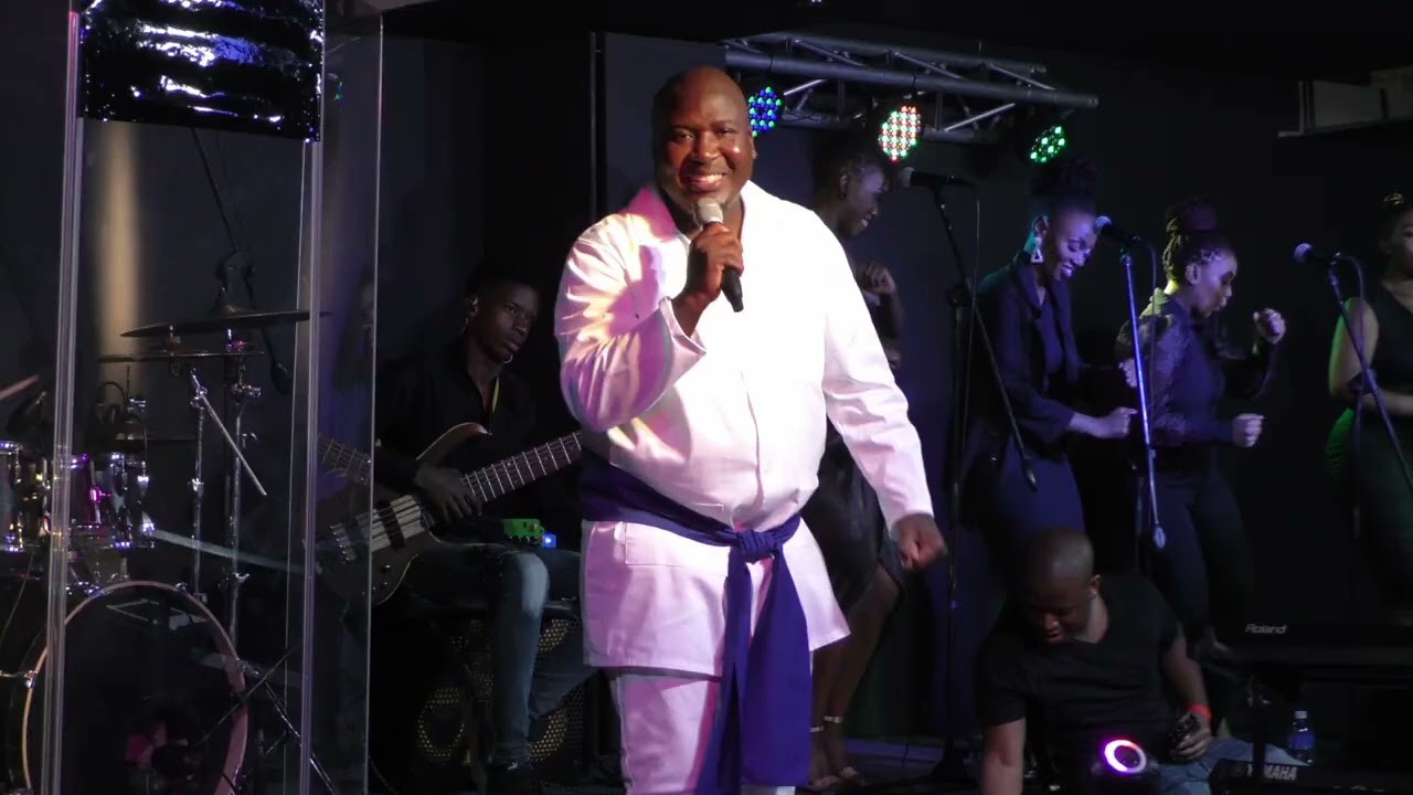 Sihamba no Jesu   Bheki M