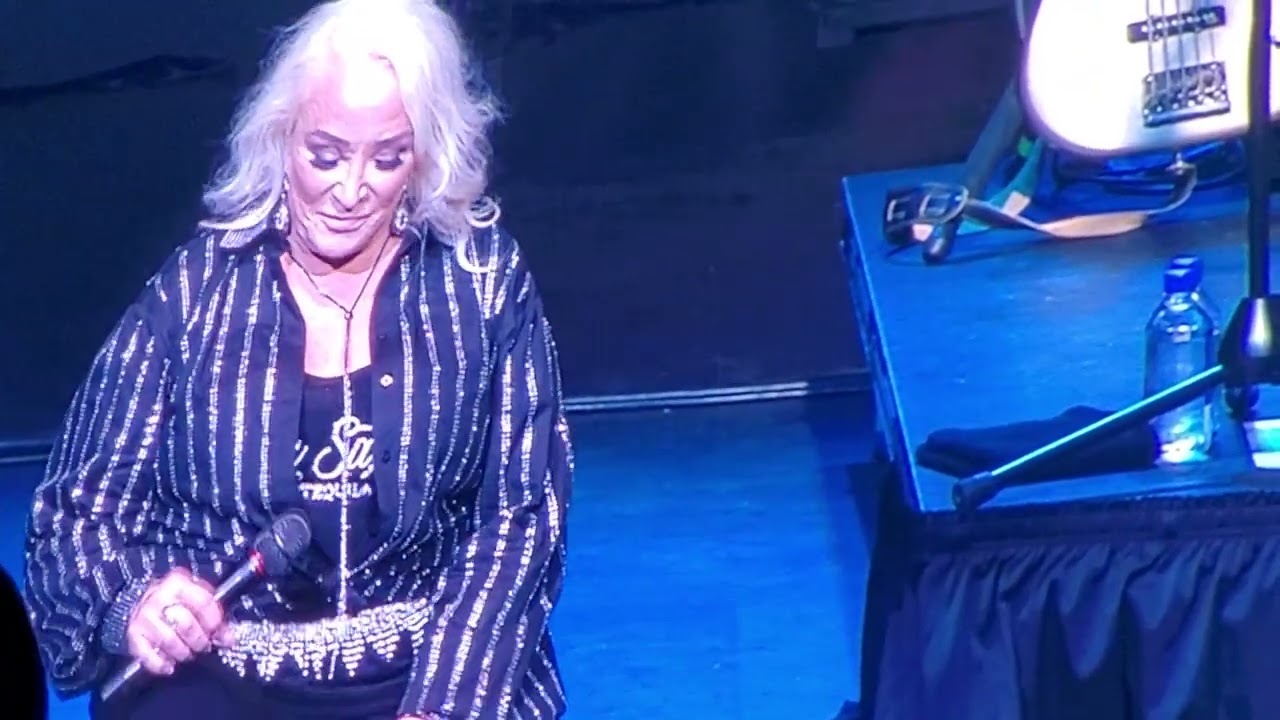 Tanya Tucker - Bring My Flowers Now  (6/4/22)  Cherokee, NC