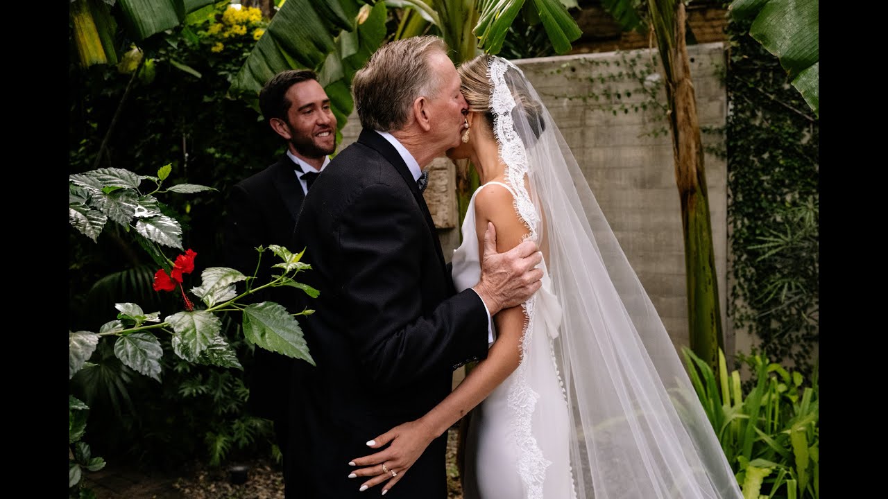 Long Mantilla Bridal Veil with Lace