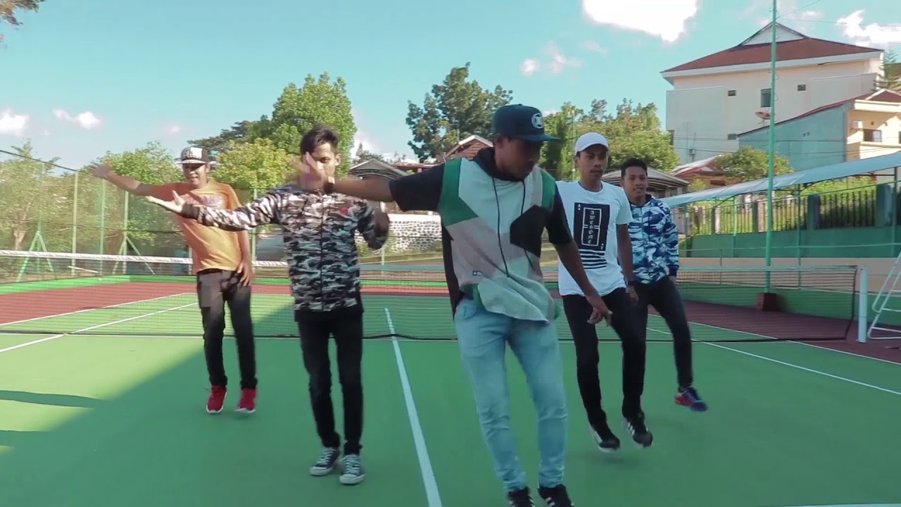 Roland Menase - SKAKMAT + Eizy = GOD is LOVE DANCE