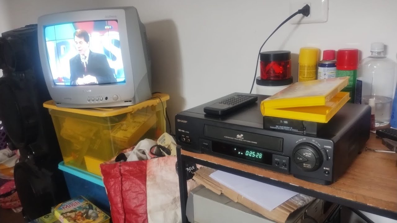 VENDA DO VÍDEO CASSETE SHARP VC 1694B + CONTROLE + FITA DE BRINDE