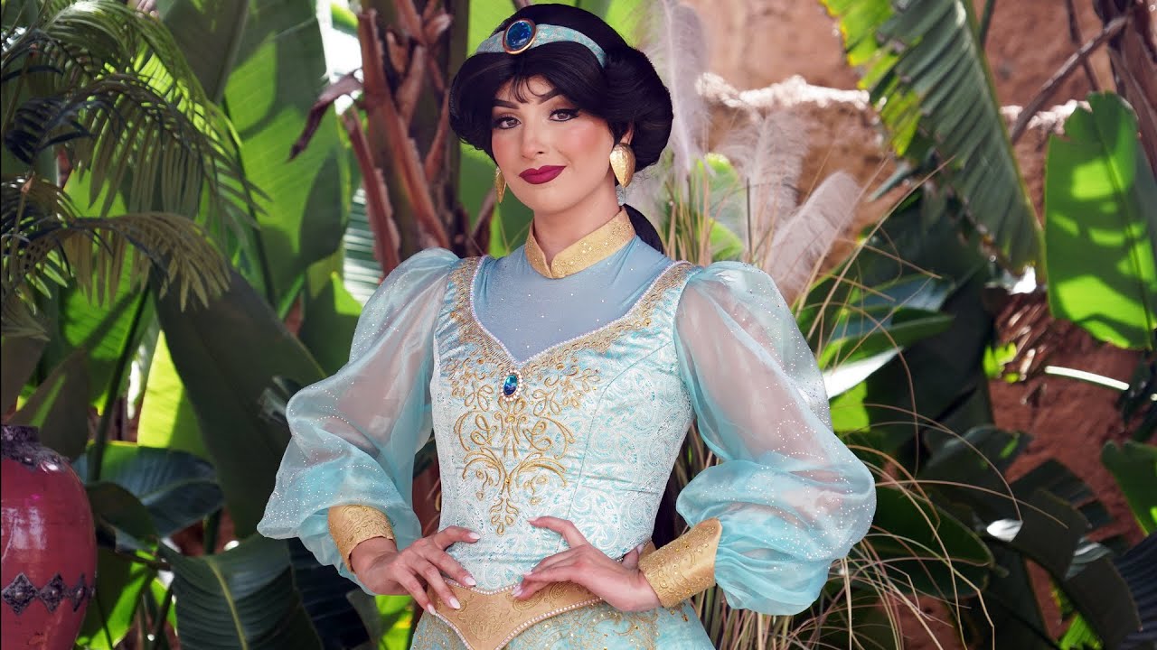 Princess Jasmine Distanced Meet & Greet at The Morocco Pavilion in Epcot, Walt Disney World 2021