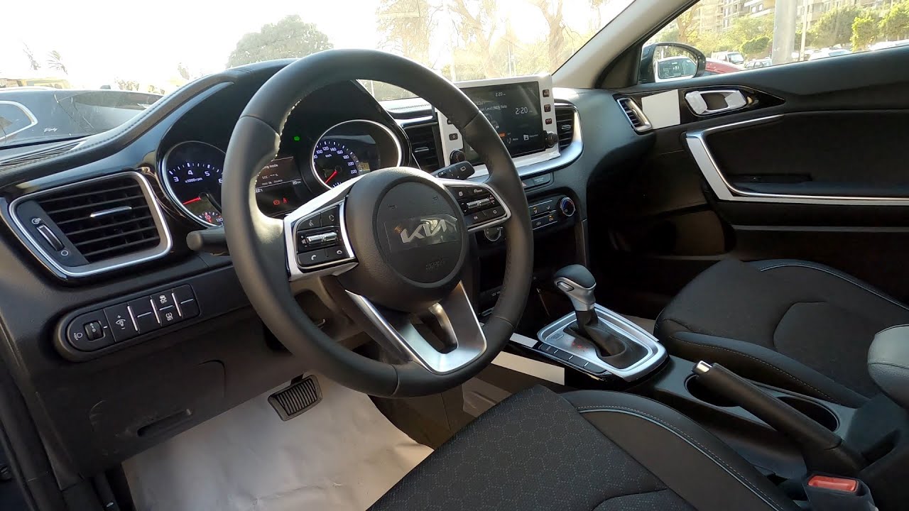 Kia Xceed 2022 Highline внешний и внутренний обзор
