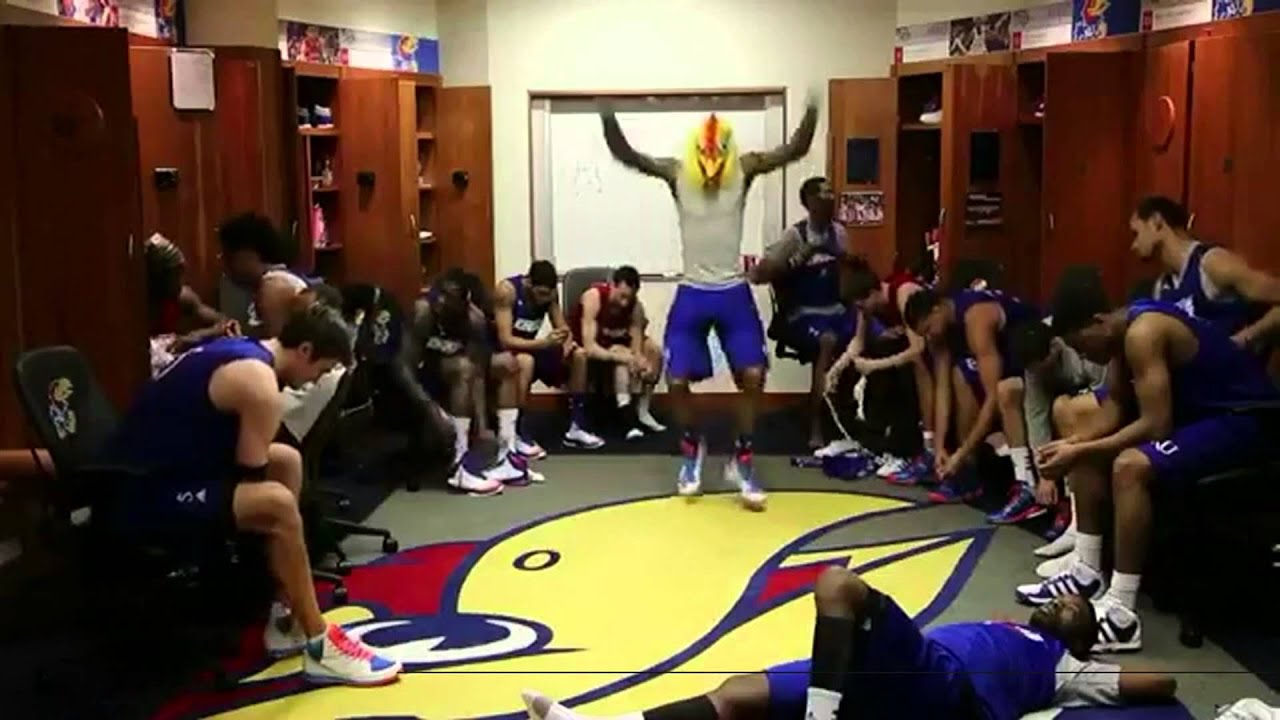 Kansas Basketball does Harlem Shake