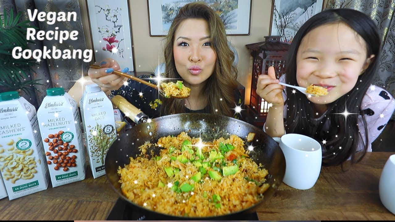 🧑🏻‍🍳 RECIPE MUKBANG • VEGAN KIMCHI CHICKEN FRIED RICE • (채식김치치킨볶음밥)