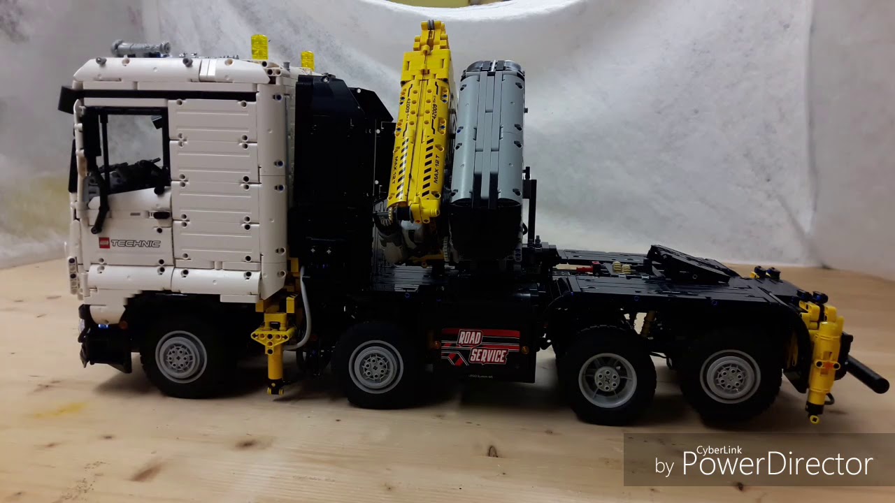 Lego technic moc Crane Truck 8x8