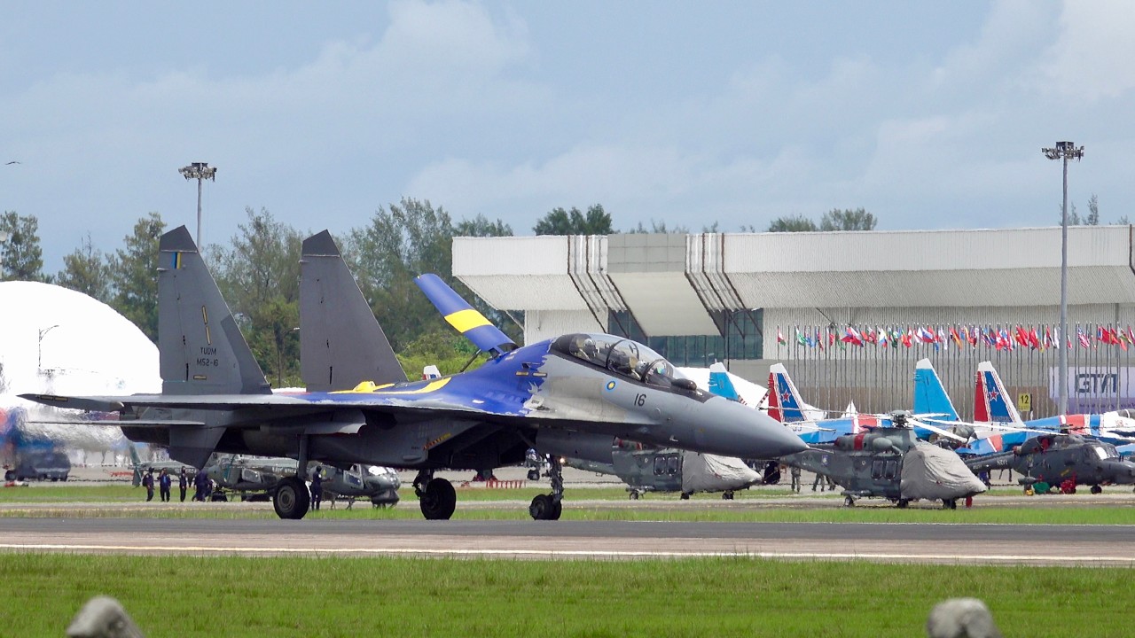 【LIMA 2025】Малайзийский Фланкер демонстрирует безумные летные маневры！
