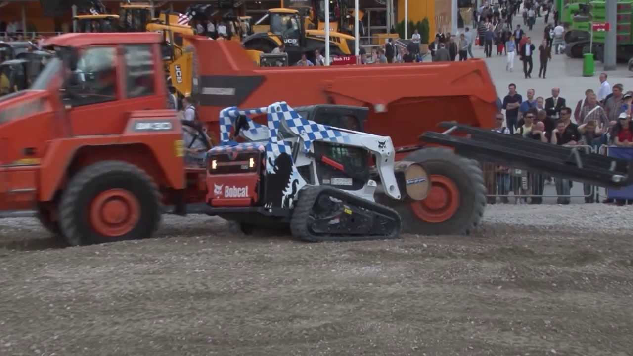 Bauma2013-Doosan-Bobcat-Demo-Show