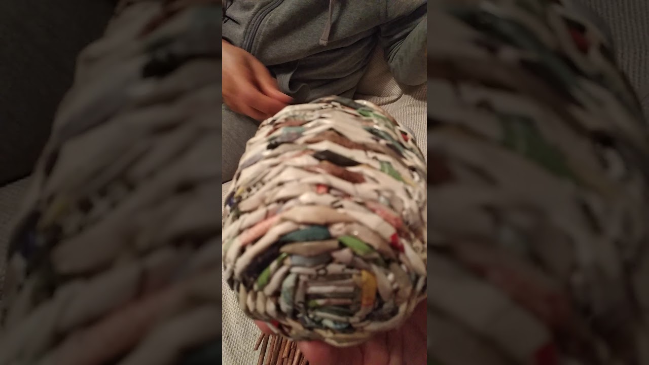 Cestini con carta di giornale