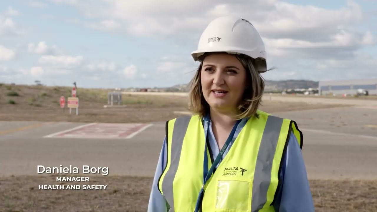 Resurfacing of Runway 05-23