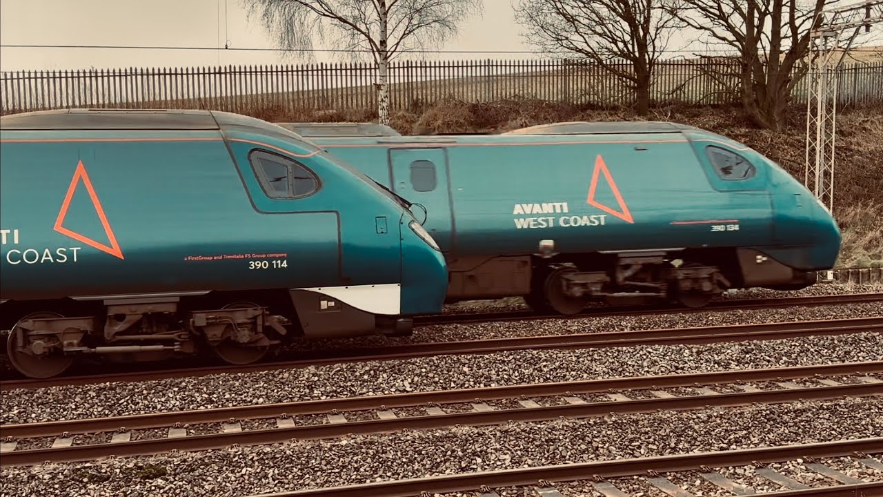 Signal Failure at Old Linslade and an awful new fence ☹️