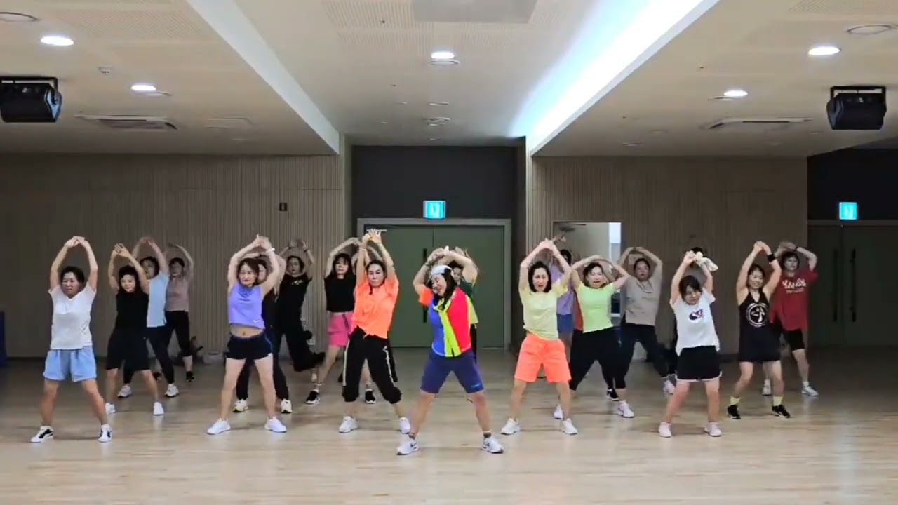 La Razon  ANA MENA GALE  ZJ 애나쌤 Choreo ZUMBA  줌바