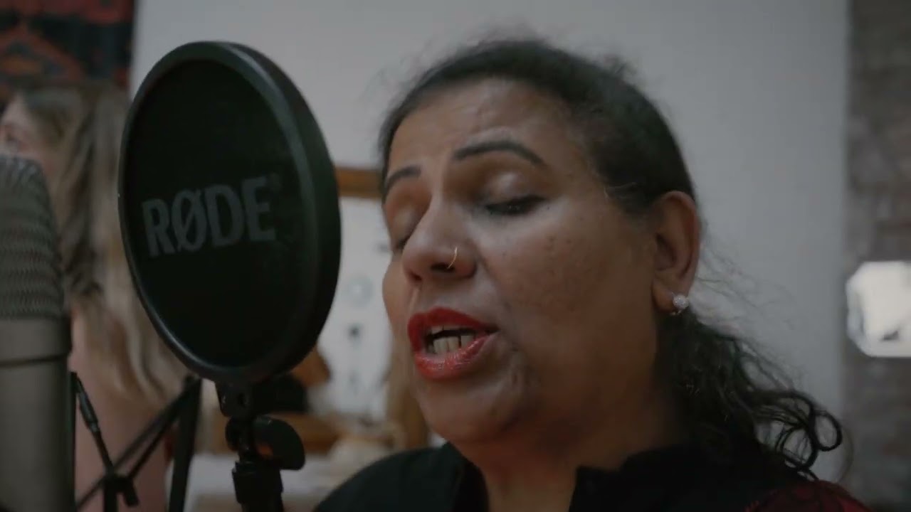 Ghoom Charakhra - Mishra & Deepa Shakthi