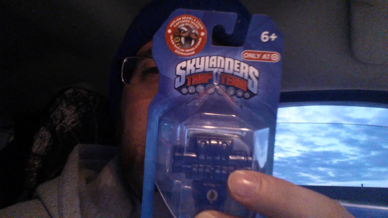 Skylanders Trap Team LAUNCH DAY ALERT Target Exclusive Outlaw Brawl & Chain on Shelves