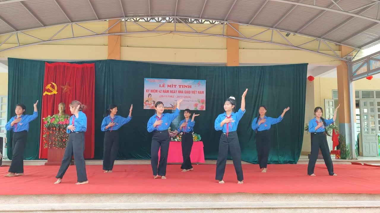 giải nhất nhảy dân vũ-chi đội 9a