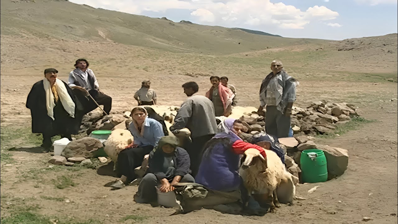 Hawar Delal Koma Beko Kürtçe Şarkı Ağıt Dumanlı Yol Gani Rüzgar Şavata Dizisinden Yayla Köy  Sahne