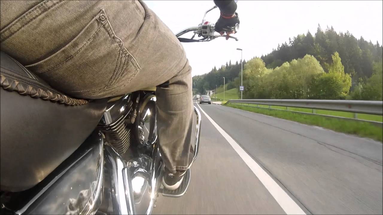 Kawasaki VN1500 Vulcan - usual ride to work